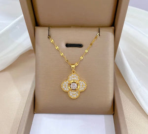 18k Gold Four Leaf Clover Necklace