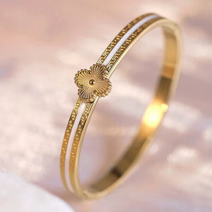 Titanium Gold Bracelet Four Leaf Clover Design