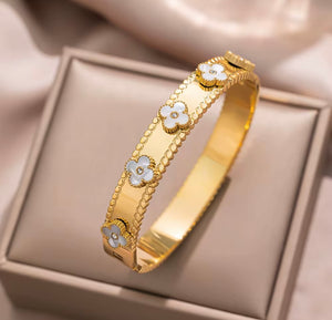 Titanium Gold Bracelet Four Leaf Clover Design