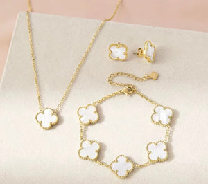 18k Gold Four Leaf Clover Jewelry Set